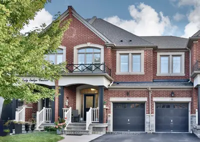 Att/Row/Townhouse in Brampton