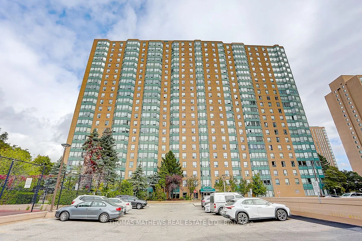 135 Hillcrest Avenue 2215, Mississauga, On L5b 4b1
