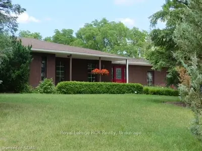 16803 Leslie Hill Road, Halton Hills, ON L7G 0N6