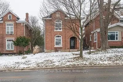 38 First Street, Orangeville, On L9w 2e2