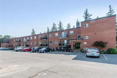 24 Ransom Street 107, Halton Hills, On L7j 1r9
