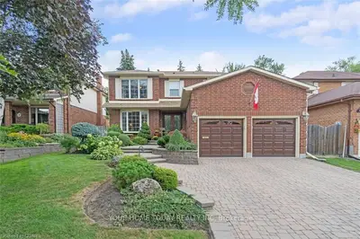 4 Jason Crescent, Halton Hills, On L7g 4z4