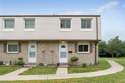 46 Mountainview Road S 22, Halton Hills, On L7g 4k5
