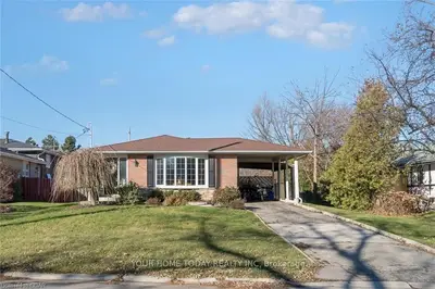 83 Moore Park Crescent, Halton Hills, On L7g 2t5
