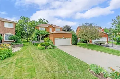 35 Roane Avenue, Halton Hills, On L7g 5k5