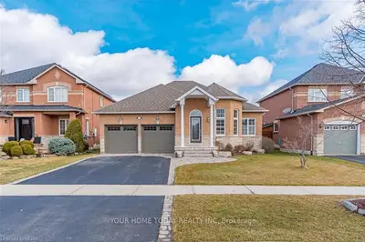 9 Robinson Road, Halton Hills, On L7g 6g5