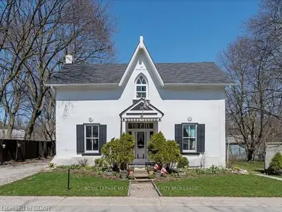 10 Noble Street, Halton Hills, On L0p 1k0