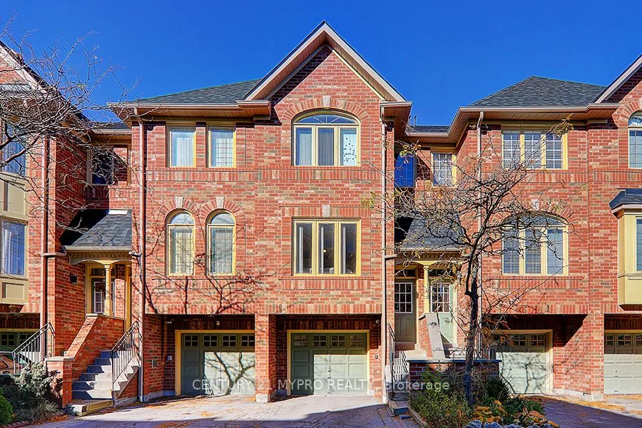 Condo Townhouse in Mississauga