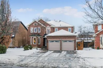 22 Eaton Street, Halton Hills, On L7g 5k4