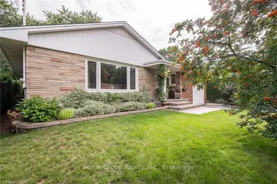 2351 Sharron Street, Burlington, On L7r 1w8