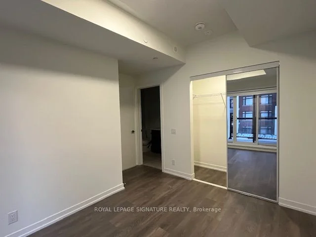 125 Canon Jackson Drive 207, Toronto W04, ON M6M 0B7