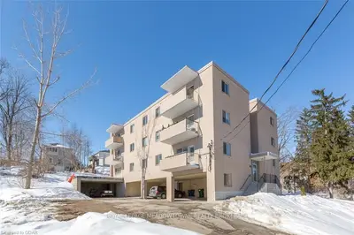 49 Park Avenue 204, Halton Hills, On L7g 3h9