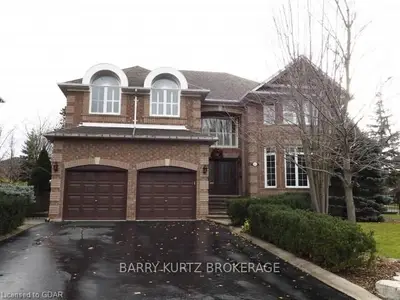 1070 Skyvalley Crescent, Oakville, On L6m 3l2