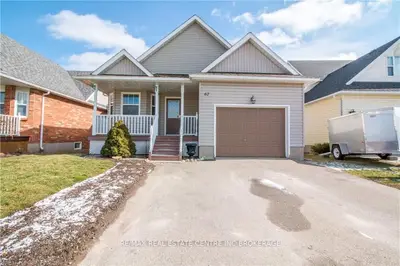 67 Dairy Drive, Halton Hills, On L7j 2x9