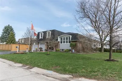 18 Clare Court, Halton Hills, On L7j 2g3