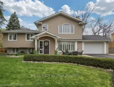 2069 Salvator Boulevard, Oakville, On L6l 1m9
