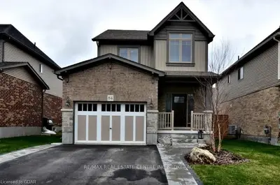 84 Laverty Crescent, Orangeville, On L9@ 6r7