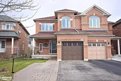 23 WOODCOTE Crescent, Halton Hills, ON L7G 6M2