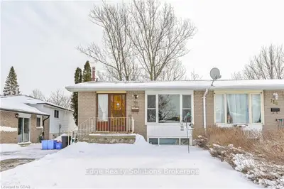 108 Burbank Crescent, Orangeville, On L9w 3e7