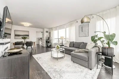 55 ELM Drive W 704, Mississauga, ON L5B 3Z3