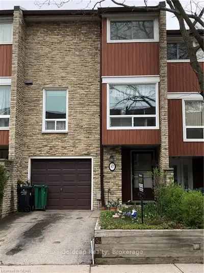 915 Inverhouse Drive 47, Mississauga, On L5j 4b2