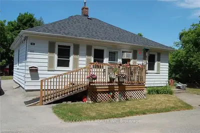 101 Hillcrest Street, Halton Hills, On L7j 2g4