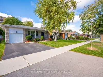 Detached in Toronto