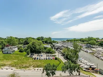 100 Lakeshore Road E 1103, Oakville, On L6j 6m9