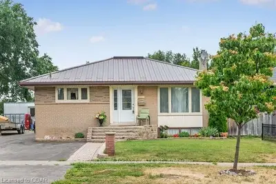 36 Weber Drive, Halton Hills, On L7g 1c4