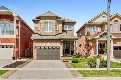 27 Laroche Avenue, Halton Hills, On L7g 0b3