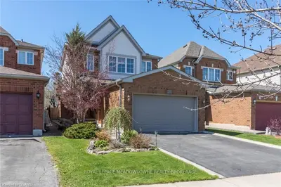 92 Eaton Street, Halton Hills, On L7g 5t2