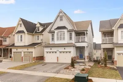 11 Logan Court, Halton Hills, On L7g 0b6