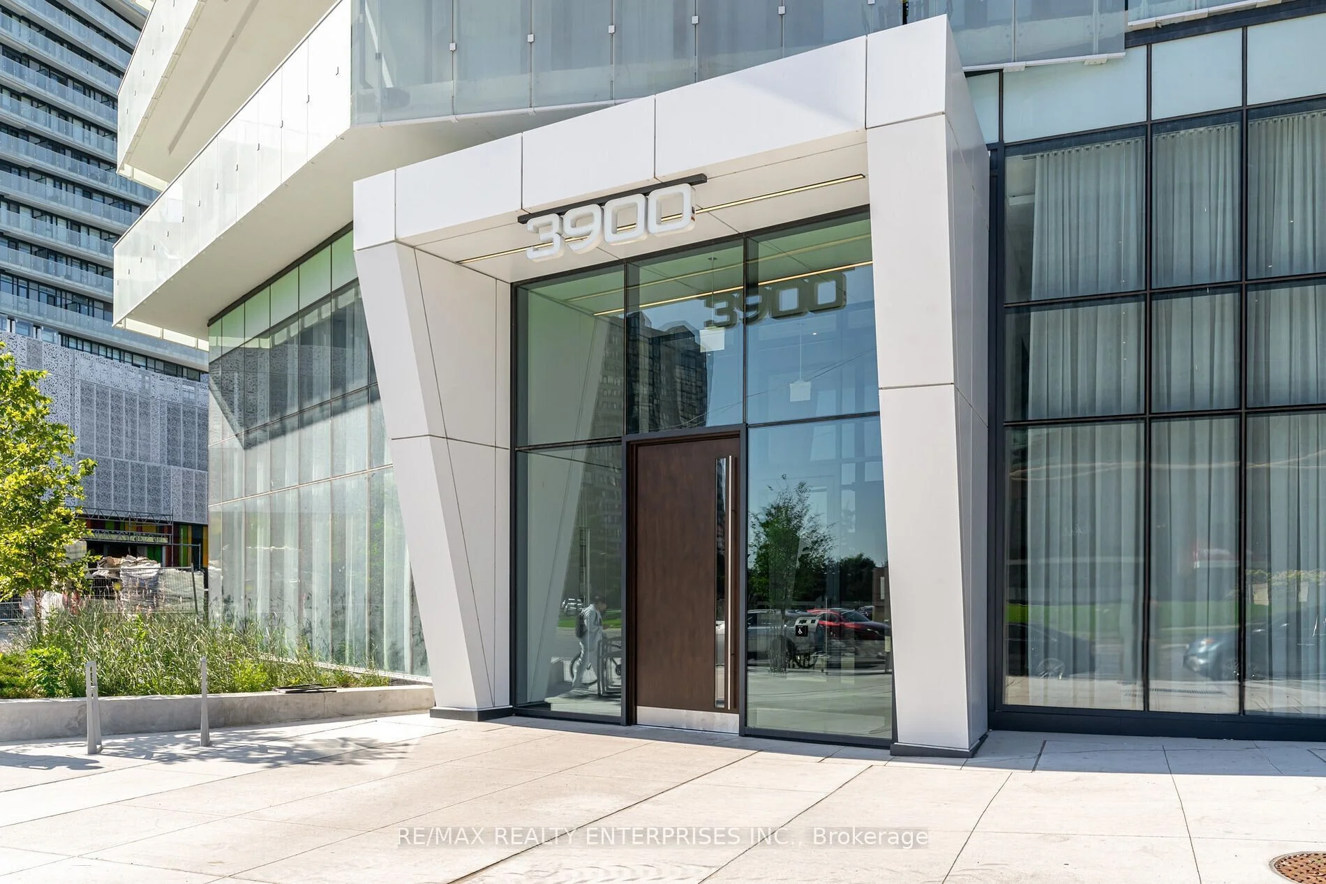 3900 Confederation Parkway 1110, Mississauga, On L5b 0m3