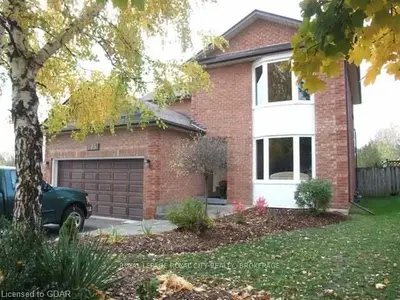 123 Meadow Dr, Orangeville, On, L9w 4j7