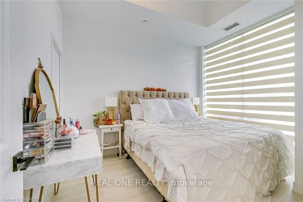 2485 TAUNTON Road 341, Oakville, ON L6H 3R8
