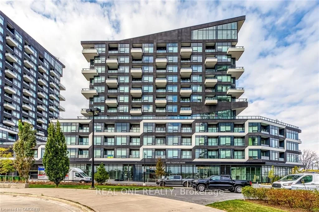 Condo Apartment in Oakville