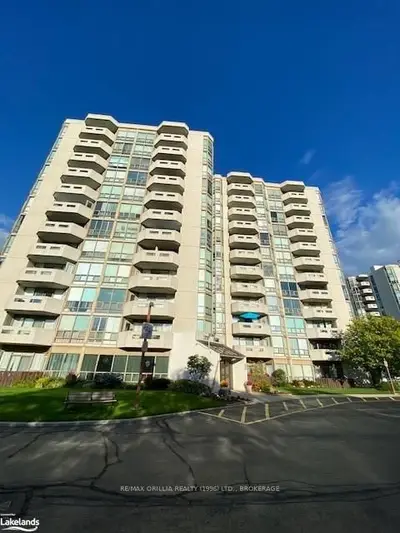 5090 PINEDALE Avenue 503, Burlington, ON L7L 5V8