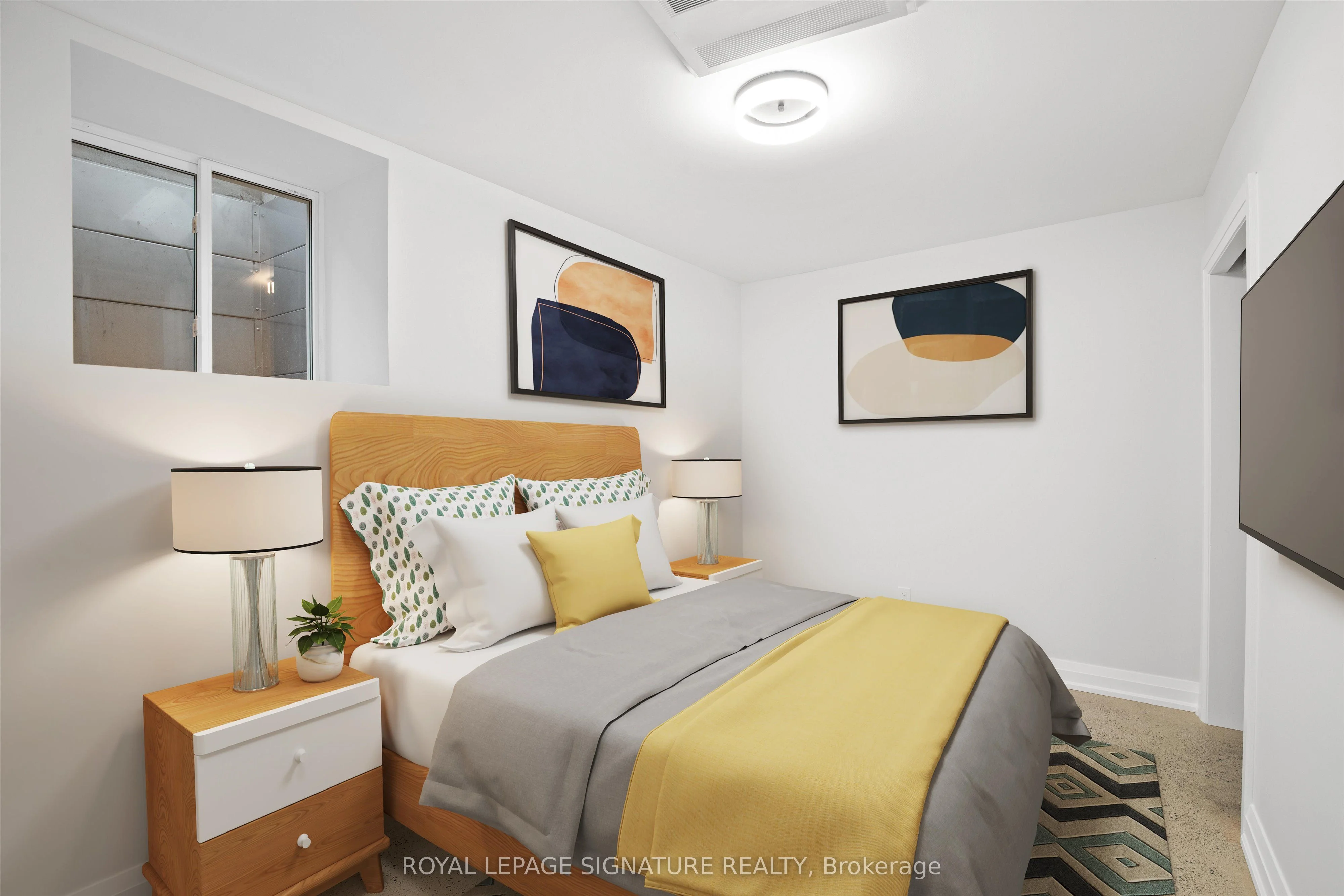 Att/Row/Townhouse in Toronto