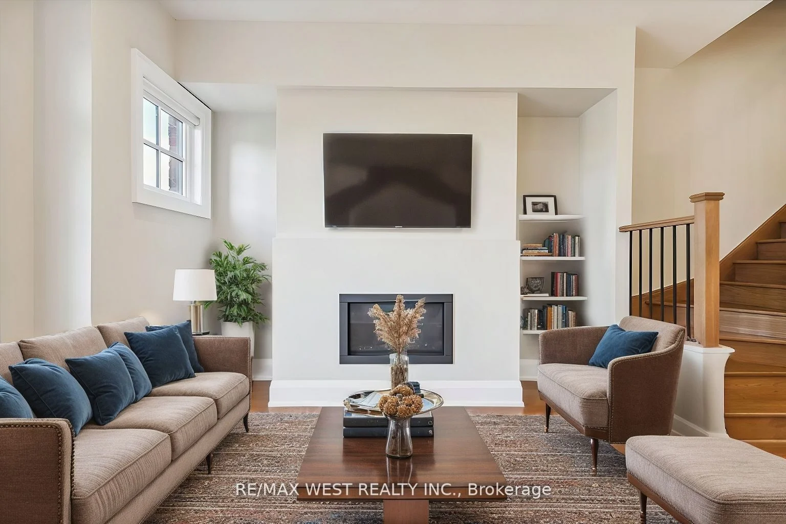 45 Twenty Ninth Street, Toronto W06, ON M8Y 0B7