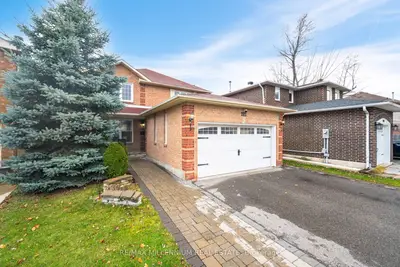Detached in Brampton