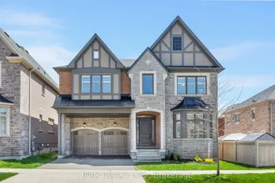 Detached in Oakville