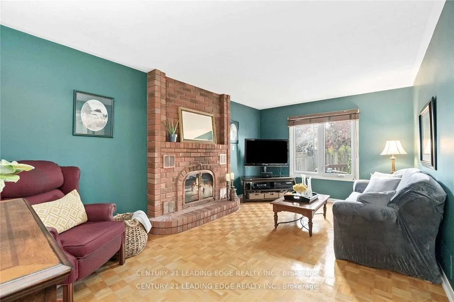1434 Wakehurst Crescent, Oakville, ON L6J 6T4