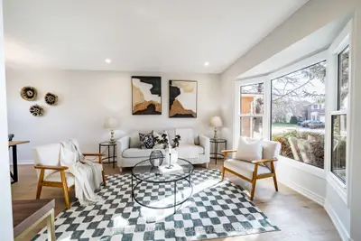 Detached in Oakville