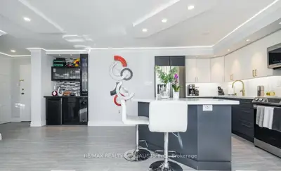 Condo Apartment in Mississauga