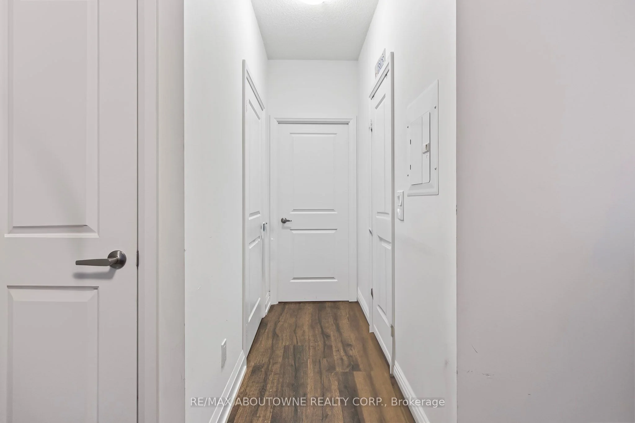 65 SPEERS Road 1306, Oakville, ON L6K 0J1