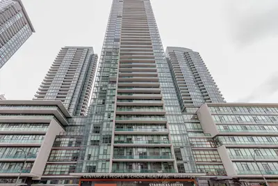 Condo Apartment in Mississauga