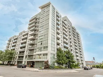 Condo Apartment in Toronto