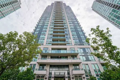 Condo Apartment in Mississauga