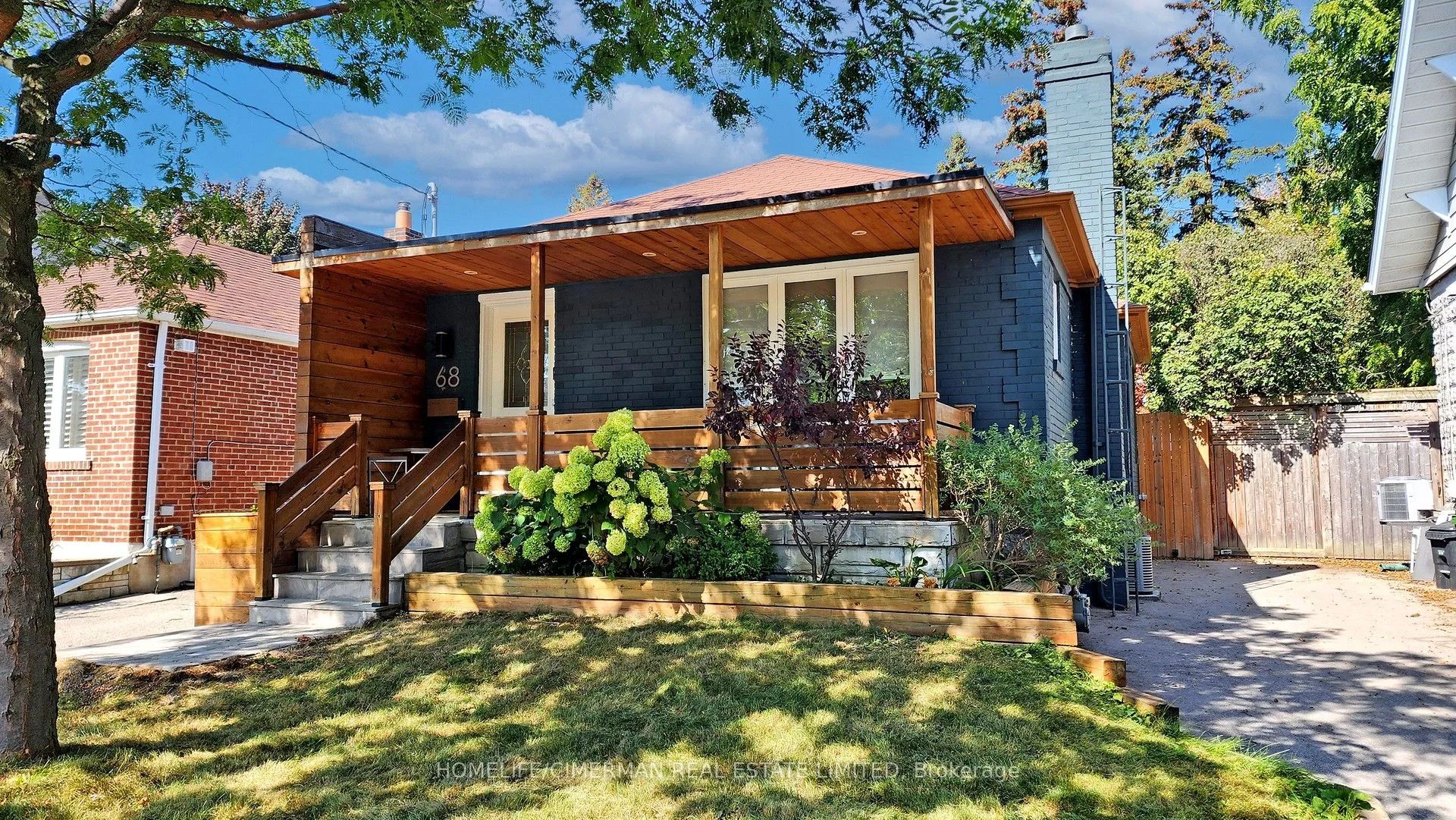 68 Heman Street, Toronto W06, On M8v 1x5