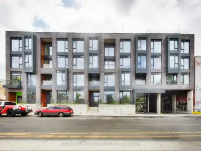 Condo Townhouse in Toronto
